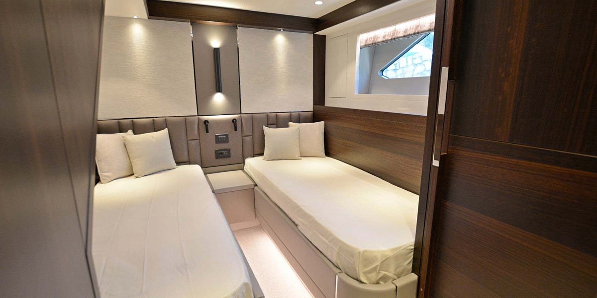 Продается моторная яхта Sunseeker Manhattan 68